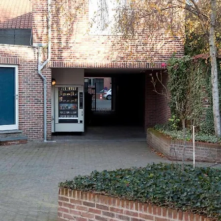 In - Gardens - Student Flat Semiduplex Guest house *
