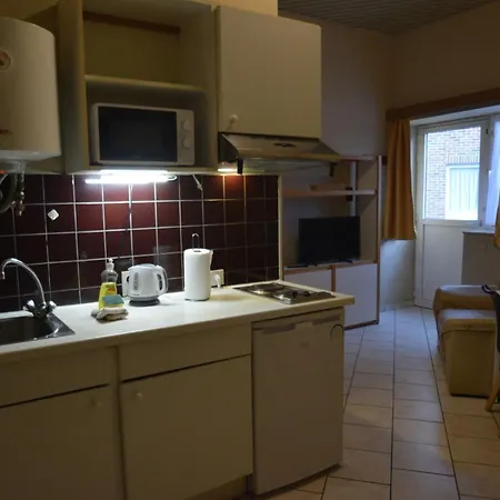 In - Gardens - Student Flat Semiduplex Guest house